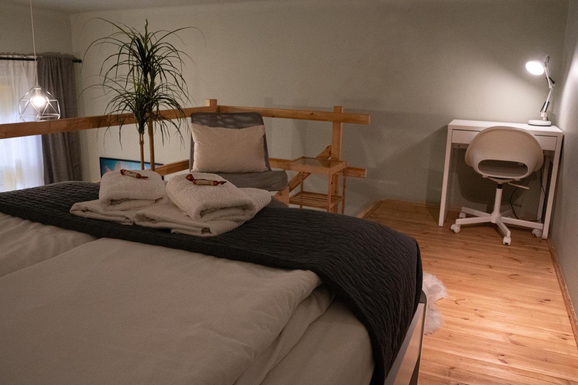 La Bella - Entire Near Gozsdu Udvar Apartmán